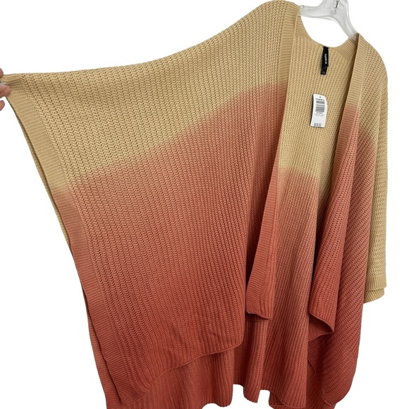 NWT Torrid open arms knit ombré women’s poncho OSFA - Picture 3 of 5